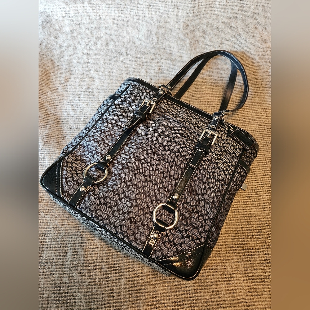 Authentic COACH D1049-Z15225 Navy  Tote